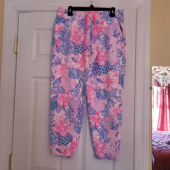 Lilly Pulitzer Floral Pink and Blue Jogger Pants Size L - Picture 1 of 5